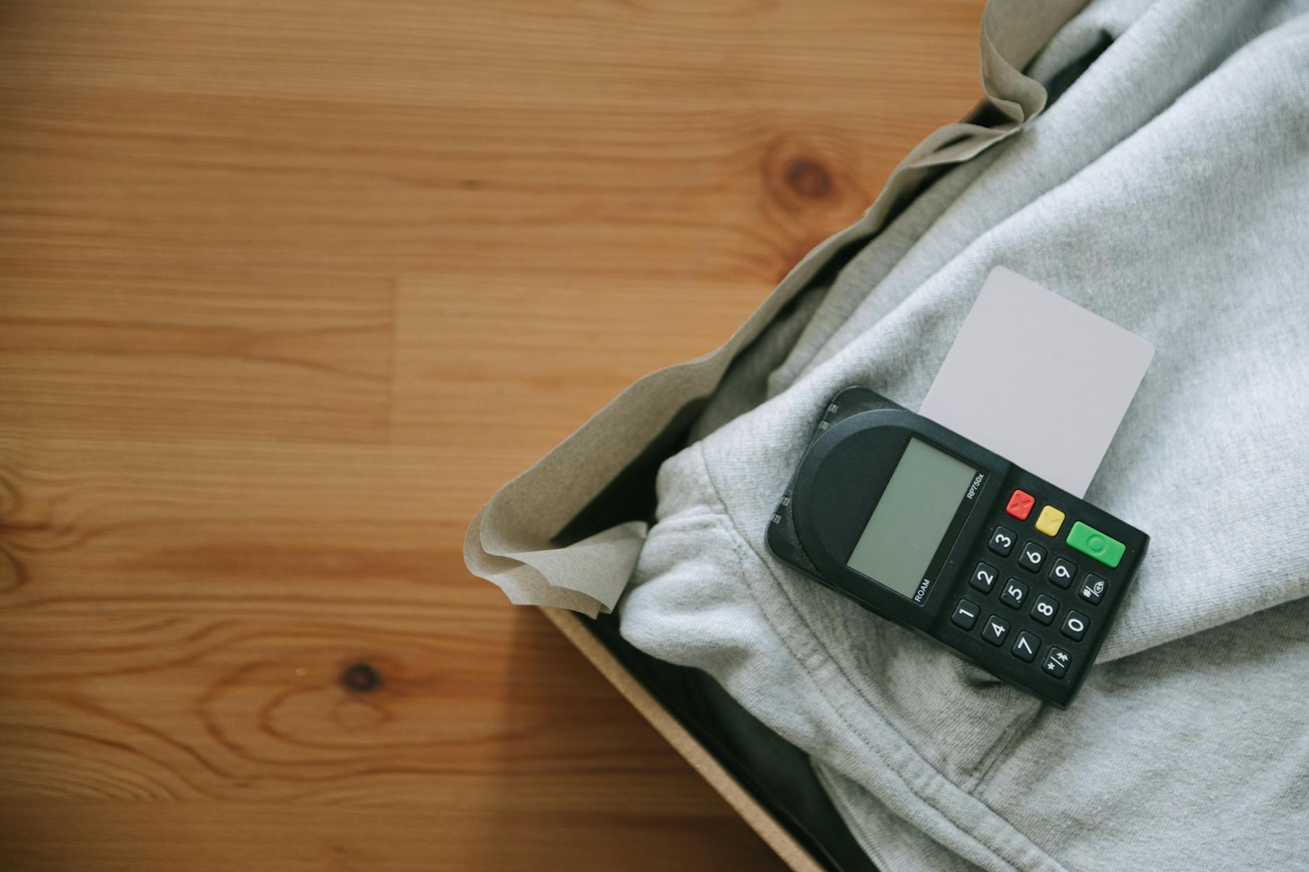 해외 카드 분실 시 긴급 재발급 비용 5