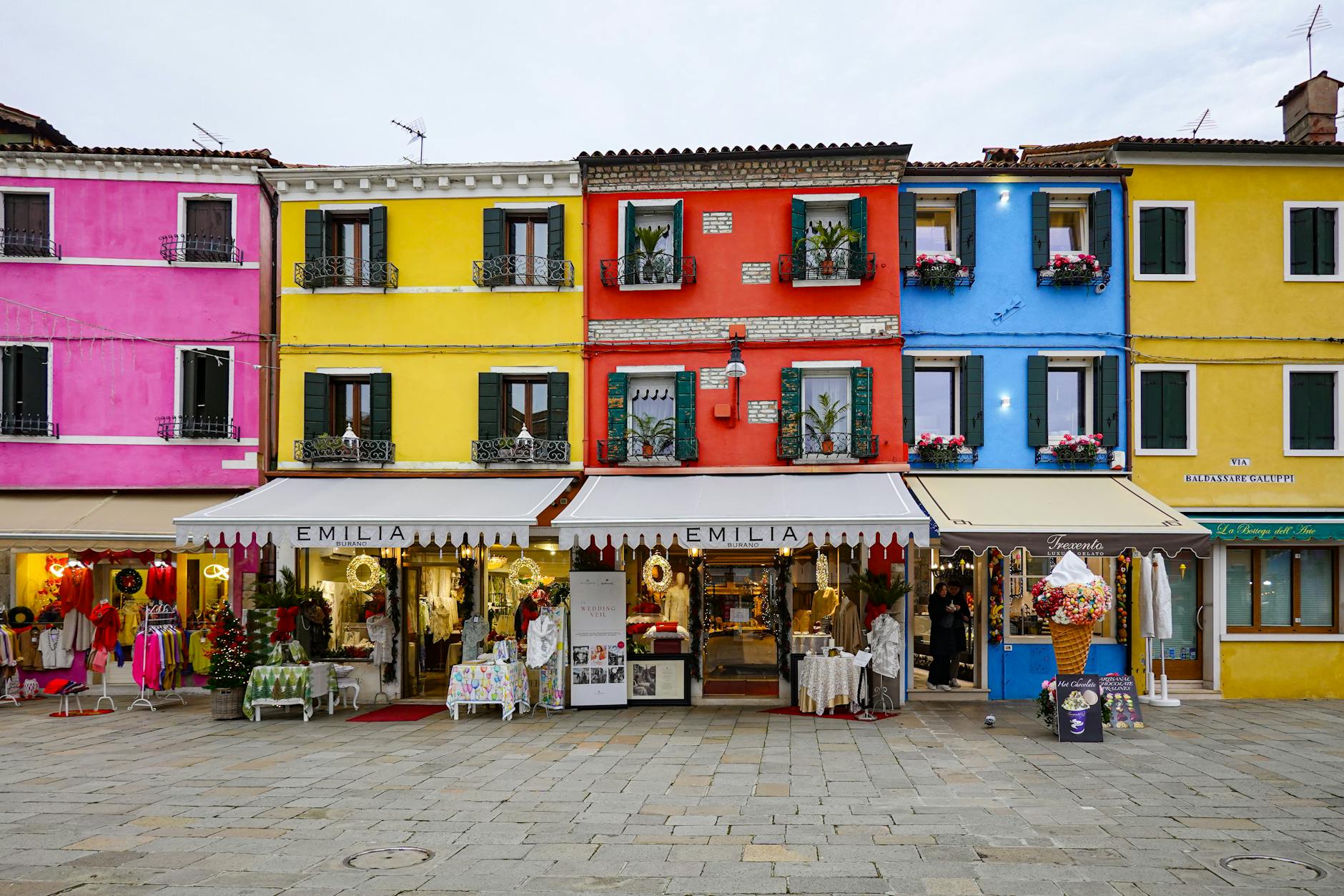 관광지 주변 물가 상승 구조 분석 