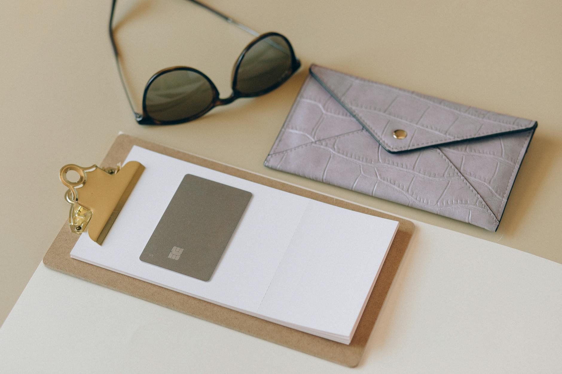 해외 소액 결제 시 카드 vs 현금 수수료 실제 차이 분석 